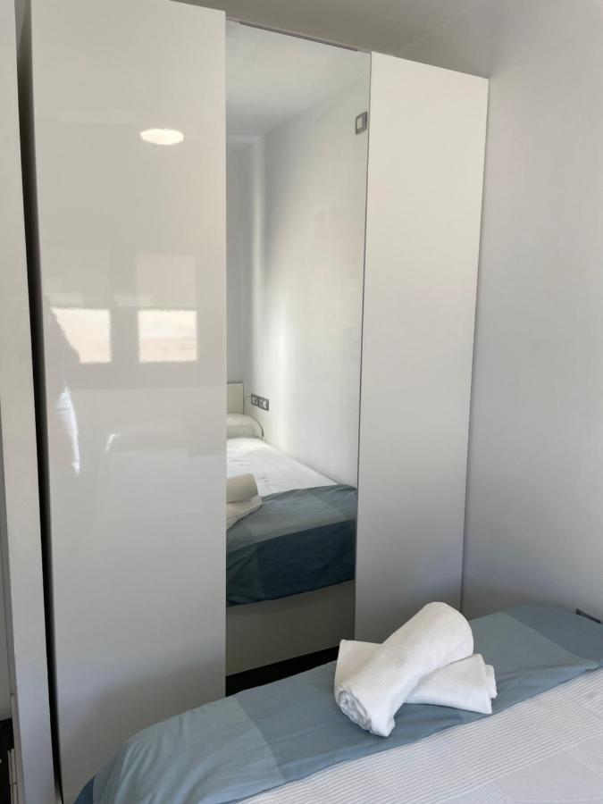 Moderno Apartamento Con Plaza De Garaje En Pleno Centro De アルメリア エクステリア 写真
